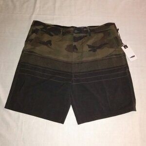 Men's size Large 42 Camo Break-Up Hybrid Swim Shorts from Goodfellow & Co™